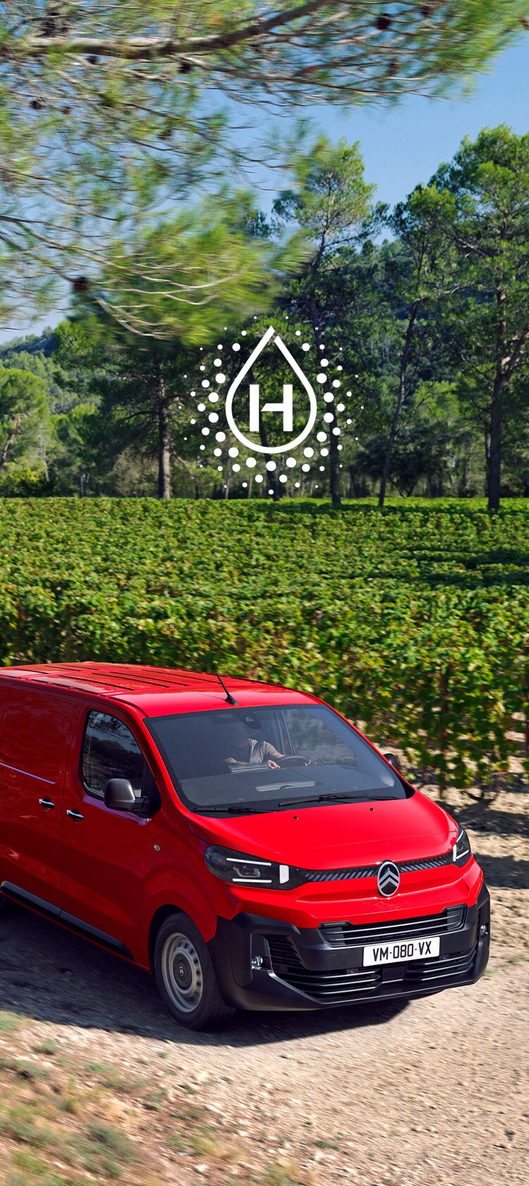 Red new ë-Jumpy Hydrogen riding in town