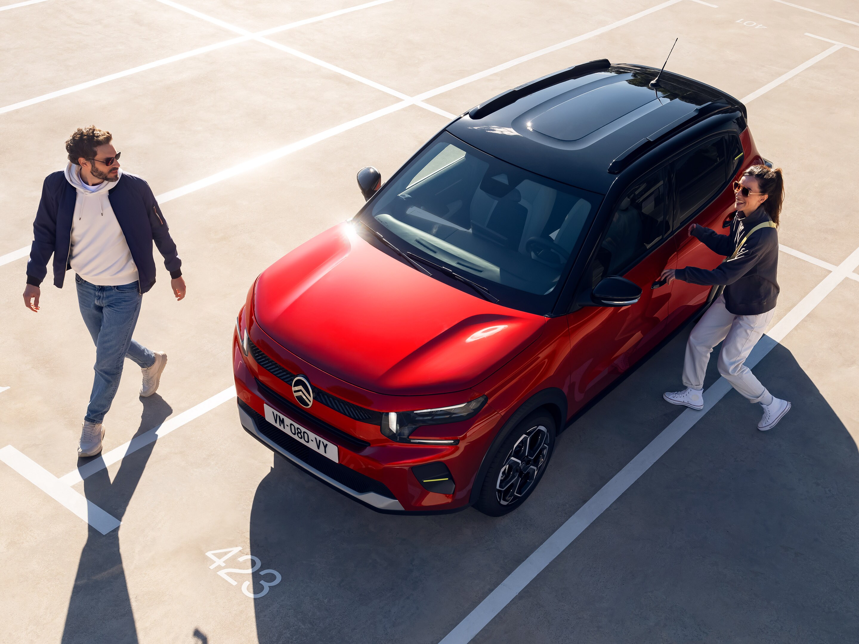 Vue dessus de Citroën ë-C3, son agilité compacte pour une mobilité abordable.