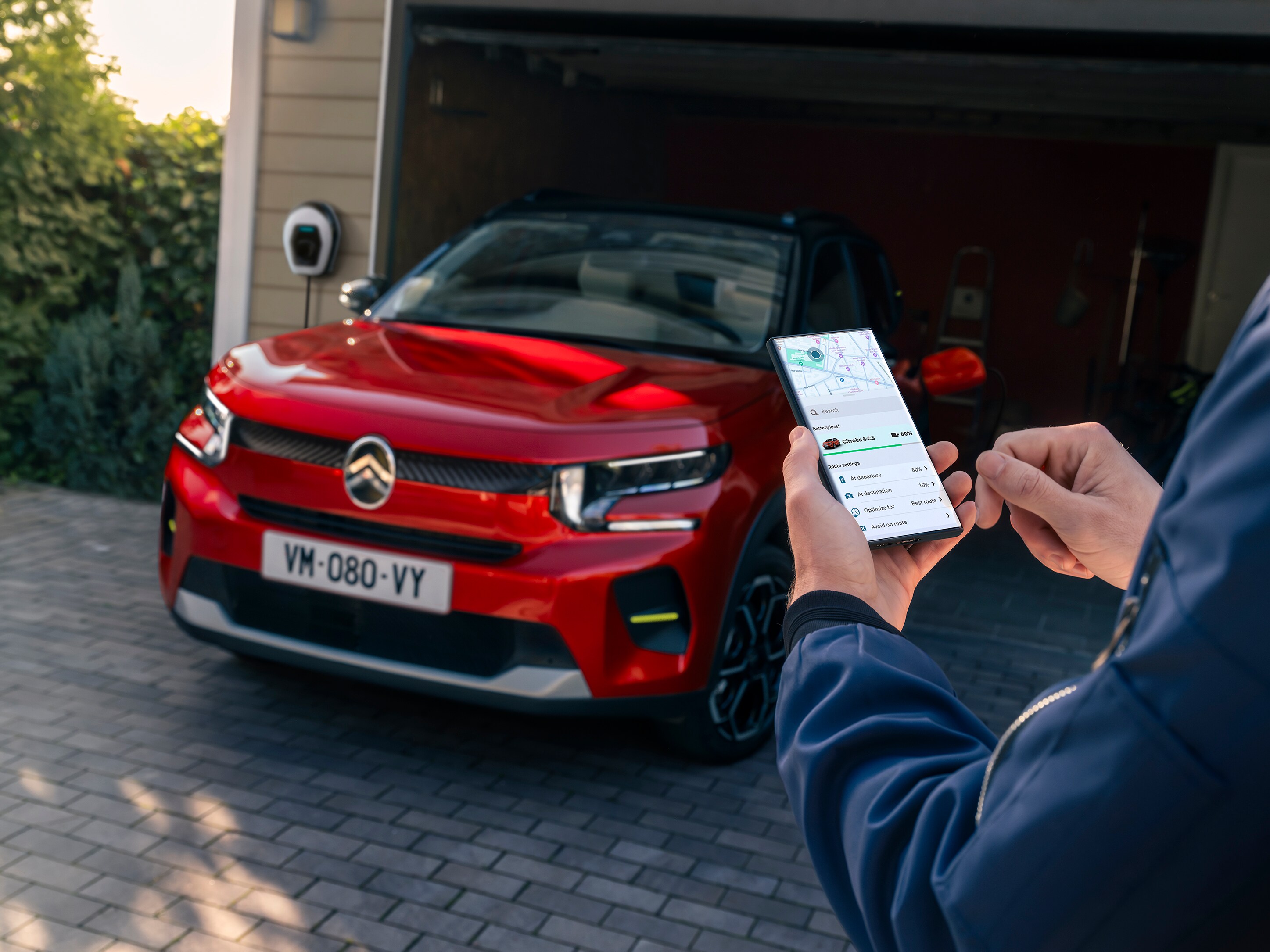 Vue de recharge de Citroën ë-C3 le contrôle via une application connectée pour mobilité plus intelligente, abordable.