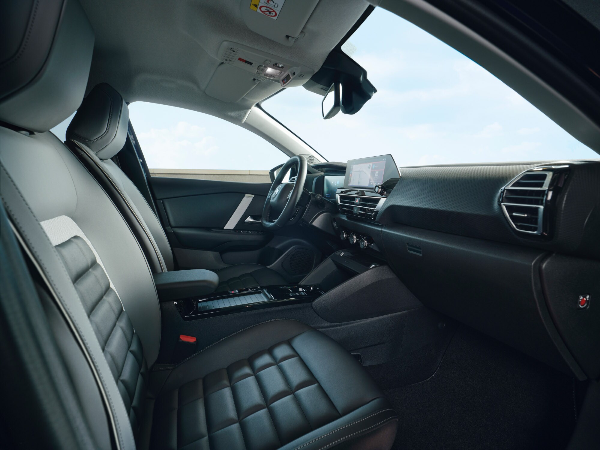 ë-C4 X interior view