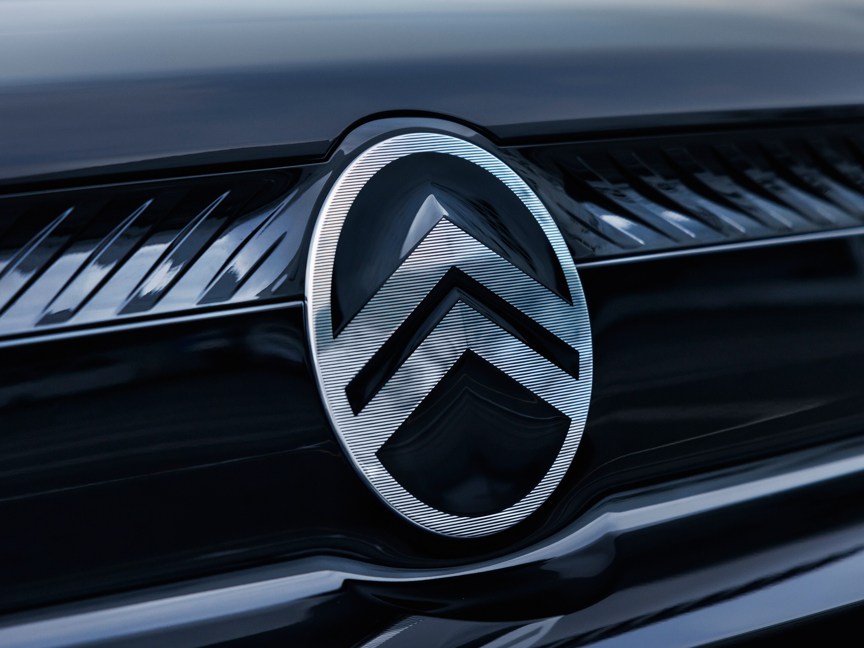 ë-SpaceTourer Citroën logo details